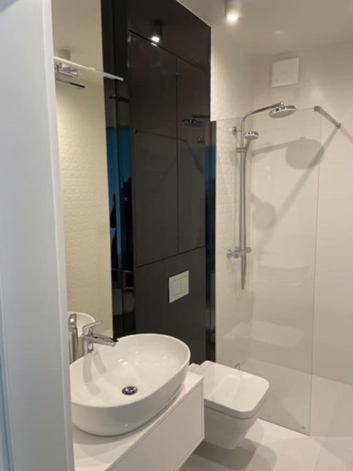 Apartament Z Widokiem Na Morze Miedzyzdroje Buitenkant foto